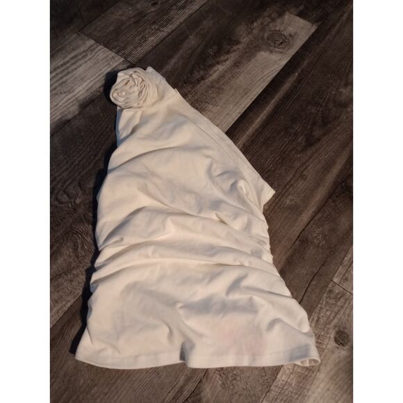 Cider Women's Size Small White Cold Shoulder/ Cinched Side Blouse - NWT - Picture 1 of 6